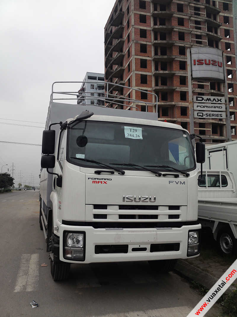 xe tải isuzu 15 tấn thùng chở xe máy 2